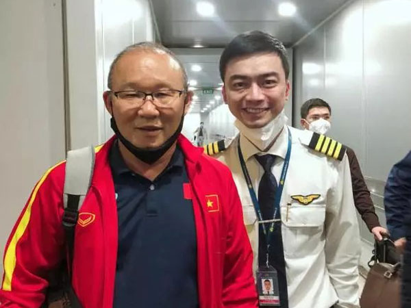 Ngỡ ngàng diện mạo chàng cơ trưởng sau 4 năm hủy hôn Âu Hà My