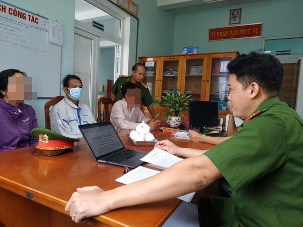 Chủ tiệm tạp hóa hiếp dâm bé gái rồi buộc nạn nhân uống tránh thai khẩn cấp