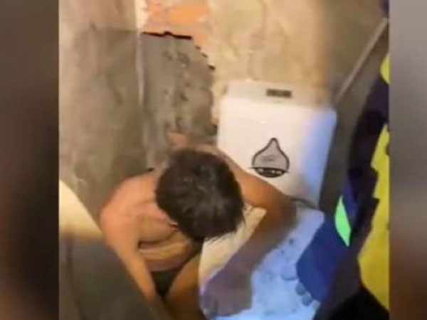 Phá tường giải cứu tên trộm bị mắc kẹt trong lối thoát hơi ở Bình Dương