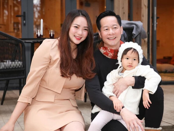 Cuộc sống hôn nhân đáng ngưỡng mộ của Phan Như Thảo và chồng đại gia U60