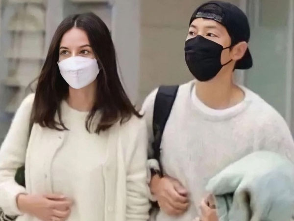 Nghi vấn bạn gái Song Joong Ki mang thai