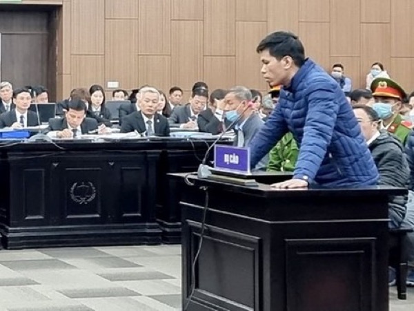 Vụ Công ty AIC: Bị cáo bị đe dọa đuổi việc nếu để trượt thầu