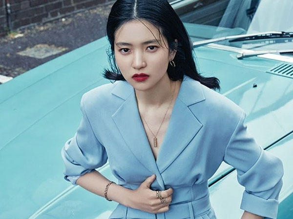 'Thị hậu' Kim Tae Ri tự bóc phốt: Kênh kiệu, trộm đồ của đạo diễn, thao túng bạn thân