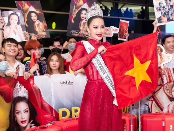Ngọc Châu chỉ mang 6 vali hành lý sang Mỹ thi Miss Universe 2022