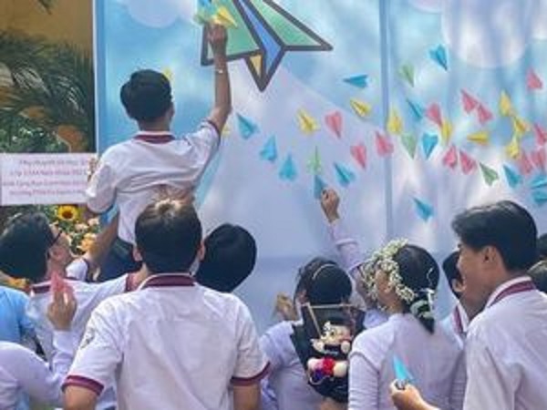 TP HCM: Giáo viên nói gì về đề thi văn 'Còn ăn tết ta, đất nước còn nghèo nữa'