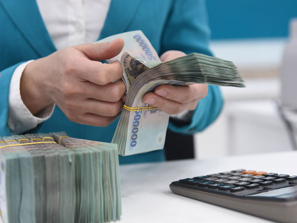 Lãi suất sẽ giảm từ quý II/2023?