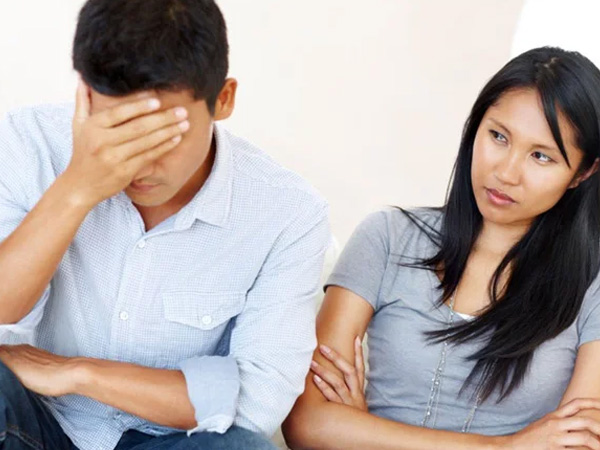 Vợ chồng tôi cãi nhau, chị gái nói một câu mà chúng tôi cúi mặt xấu hổ