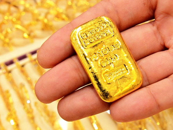 Vừa mua vàng buông tay, người dân lỗ ngay 1 triệu đồng/lượng
