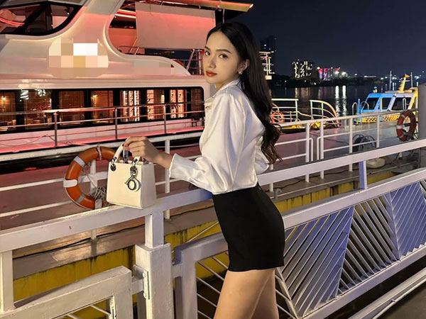 Gửi lời chúc sinh nhật 'tình cũ', Matt Liu bị Hương Giang 'bơ đẹp'