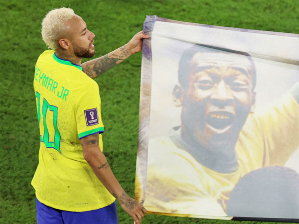 Neymar: 'Pele biến bóng đá thành nghệ thuật'