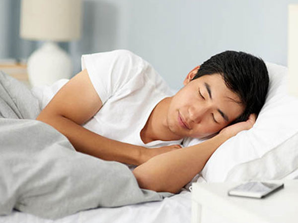Tư thế ngủ giúp tránh trào ngược dạ dày