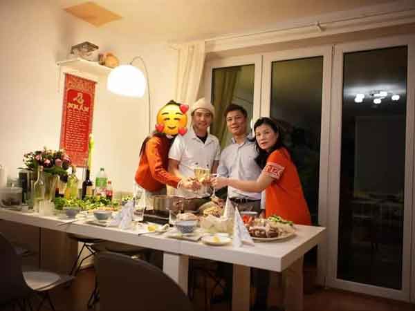 Xôn xao ảnh H'Hen Niê gặp gỡ gia đình bạn trai tin đồn