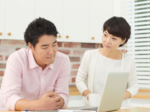 Chồng đột ngột đưa ra 500 triệu rồi đòi nghỉ việc
