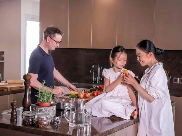 Cuộc sống của Đoan Trang sau gần 2 năm sang Singapore định cư