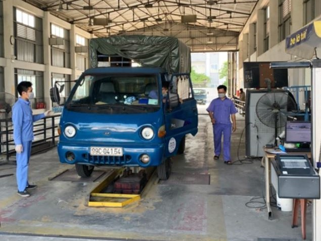Bắt nhiều lãnh đạo trung tâm đăng kiểm vòi vĩnh, nhận tiền