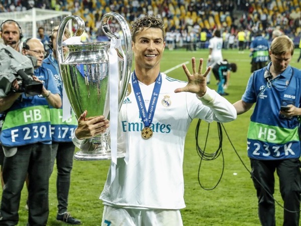 Messi có thể 'xóa sổ' Ronaldo khỏi các kỷ lục Champions League bằng cách nào?