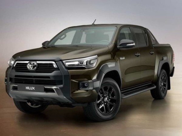 Bán tải Toyota Hilux tái xuất thị trường Việt