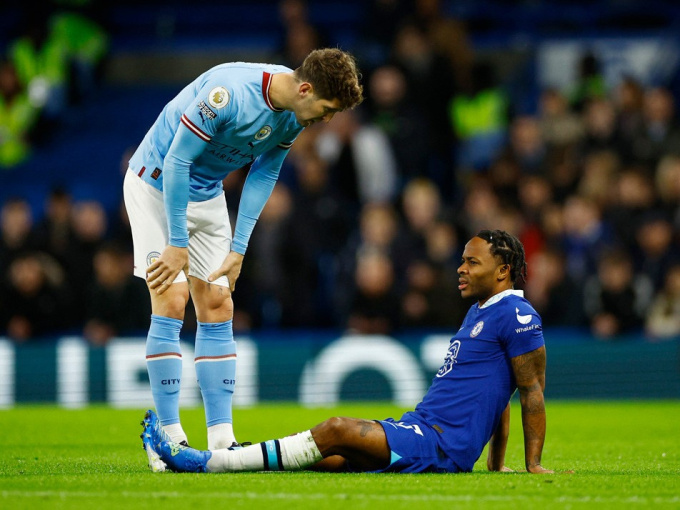 Chelsea gặp họa lớn sau trận thua Man City