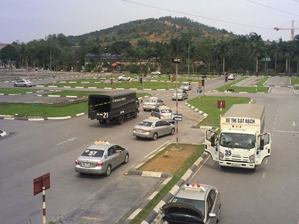 Phí sát hạch để cấp giấy phép lái xe có thể sẽ tăng mạnh trong năm 2023