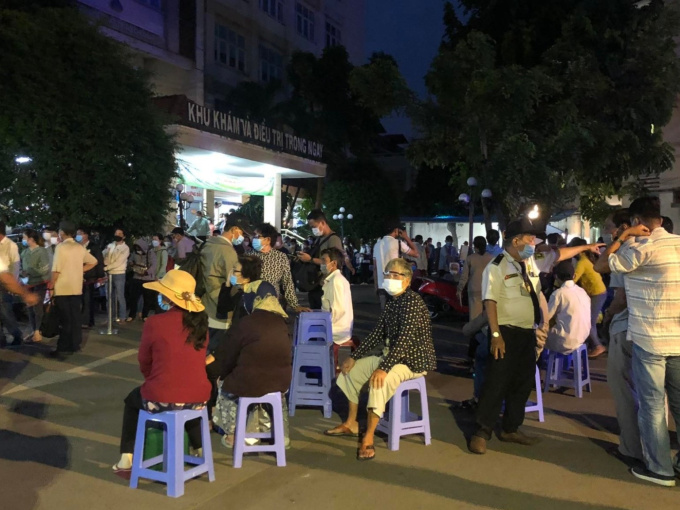 Sở Y tế TP.HCM sẽ làm rõ vụ nhân viên Bệnh viện Mắt nghi câu kết 'cò khám nhanh'