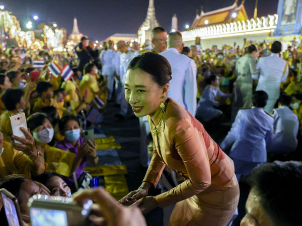 Nguyên nhân khiến công chúa Thái Lan vẫn bất tỉnh sau nhiều tuần nhập viện