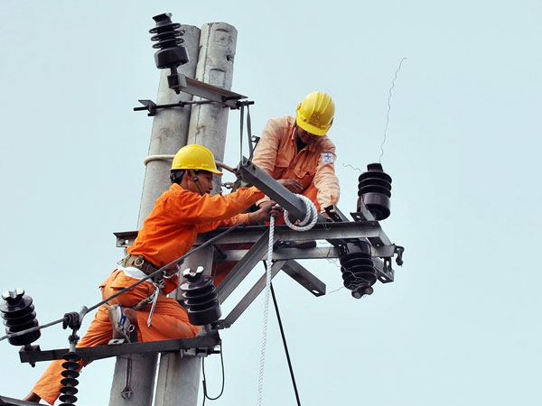 Hơn 92% ủng hộ biểu giá bán lẻ điện sinh hoạt còn 5 bậc