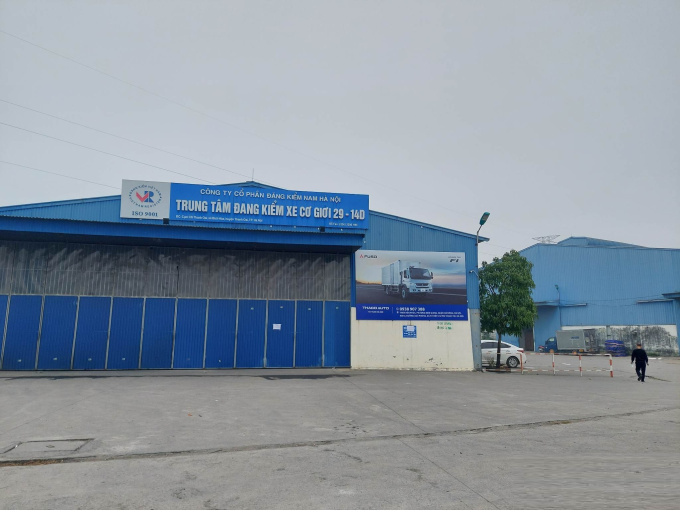 Nhiều trung tâm đăng kiểm ở Hà Nội tạm thời đóng cửa