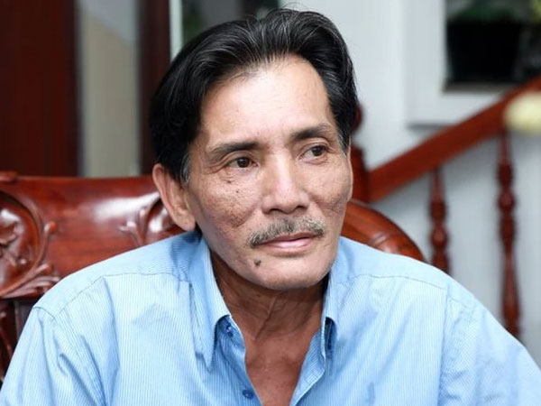 Hậu đột quỵ, diễn viên Thương Tín chạy show kiếm chục triệu mỗi ngày