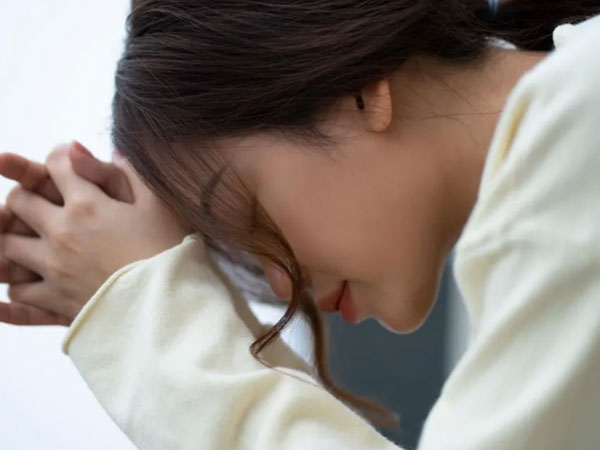 Đề nghị báo hiếu bố mẹ của chồng khiến tôi tái mặt nhưng không dám phản đối