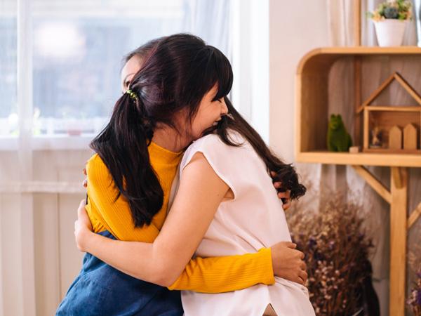 Sai lầm thường gặp của cha mẹ khiến con gái không thể 'dậy thì thành công'