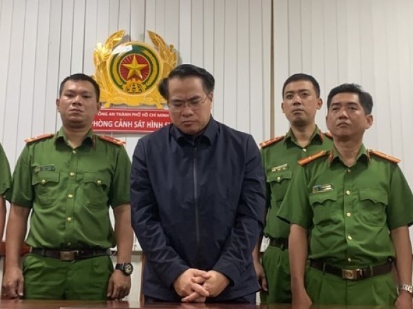 Vì sao Cục trưởng Cục Đăng kiểm Việt Nam bị bắt?