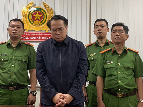 Các trung tâm đăng kiểm phải chi tiền hàng tháng cho phòng, ban và Cục trưởng
