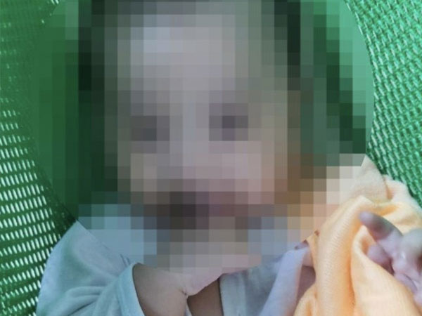 Lời kể nghẹn ngào của mẹ bé trai 6 tháng tuổi bị dập não nghi do bạo hành