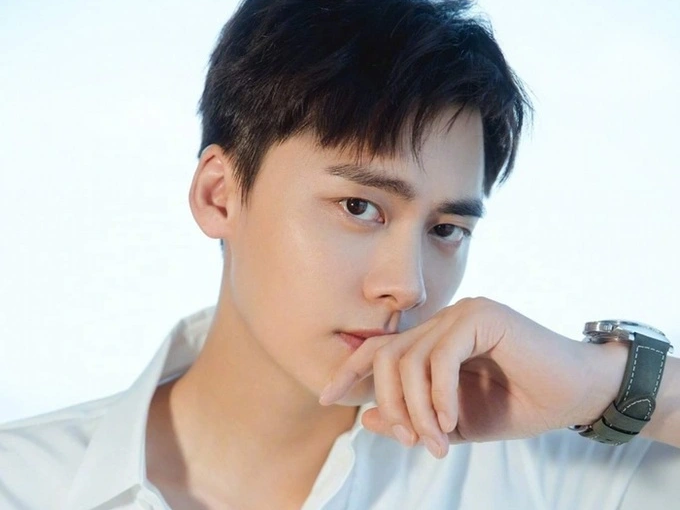 Nam diễn viên từng bị phong sát 'comeback' tại Thái Lan, còn kết hôn luôn với công chúa nước này?