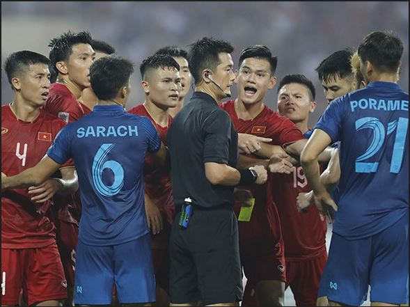4 chuyên gia bóng đá Thái Lan nhận định gì về chung kết AFF Cup?