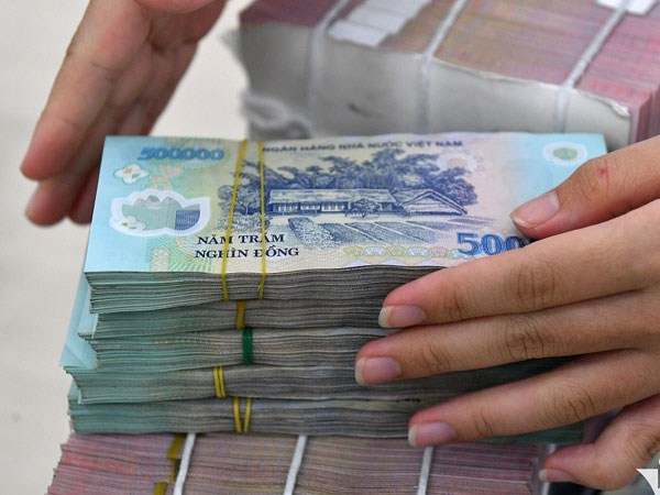 Bất ngờ nhận thưởng Tết, nhân viên công ty bất động sản ‘vui mừng khôn xiết’