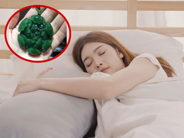 Đúng đêm giao thừa đặt 3 vật dưới gối, của cải tự tìm đến, năm mới làm gì cũng may