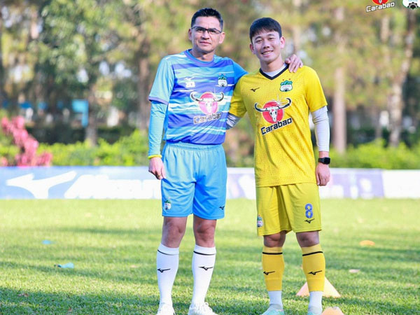 Bị VPF cấm cản vì 'đụng hàng', nhãn hàng Carabao có động thái gây chú ý