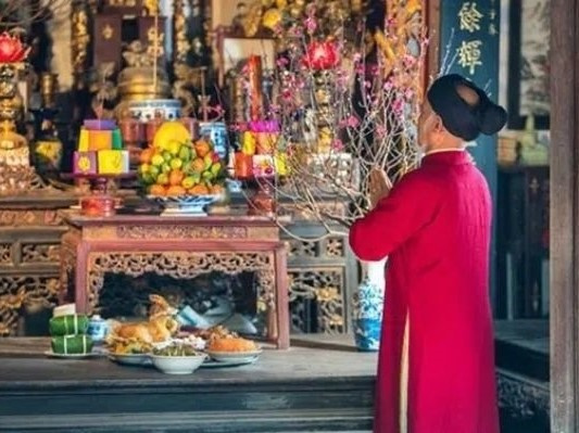 Văn khấn giao thừa tết Quý Mão trong nhà và ngoài trời