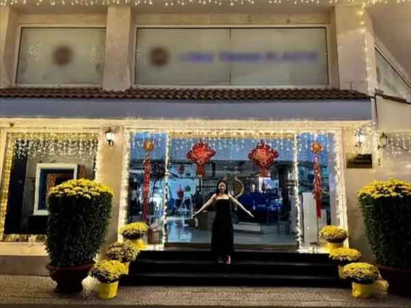 Con gái Minh Nhựa hé lộ tư gia đón Tết, góc nào cũng lắm tiền