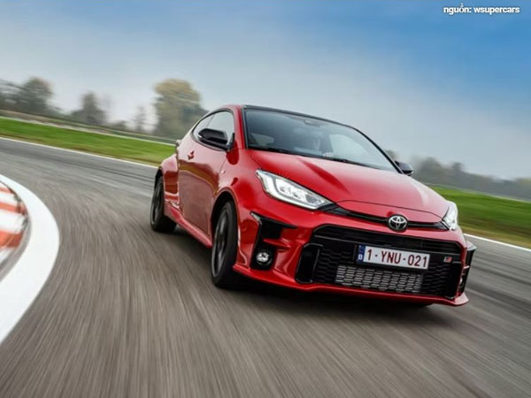 5 chiếc hatchback hiệu suất cao hấp dẫn người mua hơn xe thể thao đắt tiền