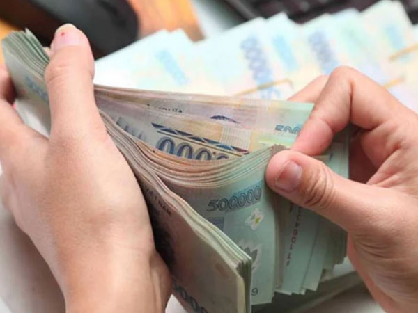 Đi làm ngày Tết, người lao động được trả lương ra sao?