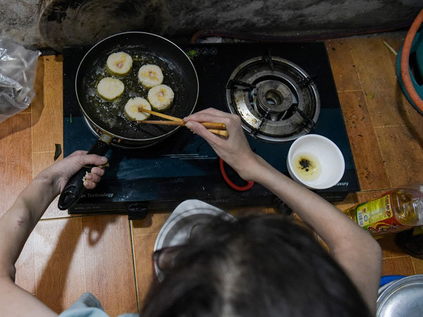 Khoảng lặng buồn ở xóm chạy thận giữa lòng Thủ đô trong những ngày Tết