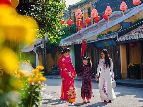 Giờ đẹp, hướng tốt để xuất hành ngày mùng 2 Tết Quý Mão 2023