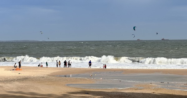 Nam du khách TP HCM tử vong khi tắm biển tại TP Phan Thiết