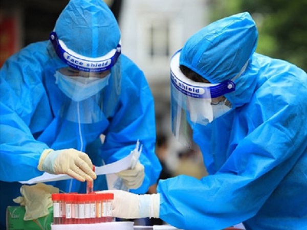 Mùng 5 Tết Quý Mão: Ca COVID-19 tại Việt Nam tăng gấp đôi trong 24h qua