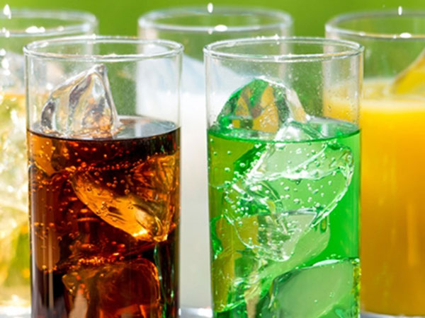 Trẻ sốc phản vệ nguy kịch sau vài phút uống nước ngọt có ga