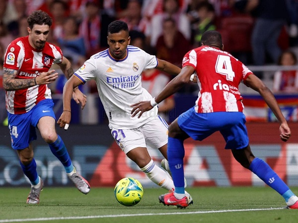 Lịch thi đấu bóng đá hôm nay (26/1): Sôi động derby Madrid