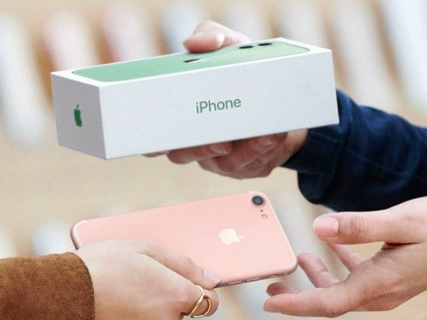 Chiếm đoạt hàng chục triệu đồng bằng chiêu lừa mua iPhone qua mạng xã hội