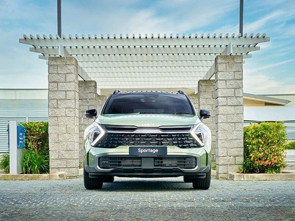 Kia khuyến cáo không nên đỗ Sportage trong nhà vì... sợ cháy nổ